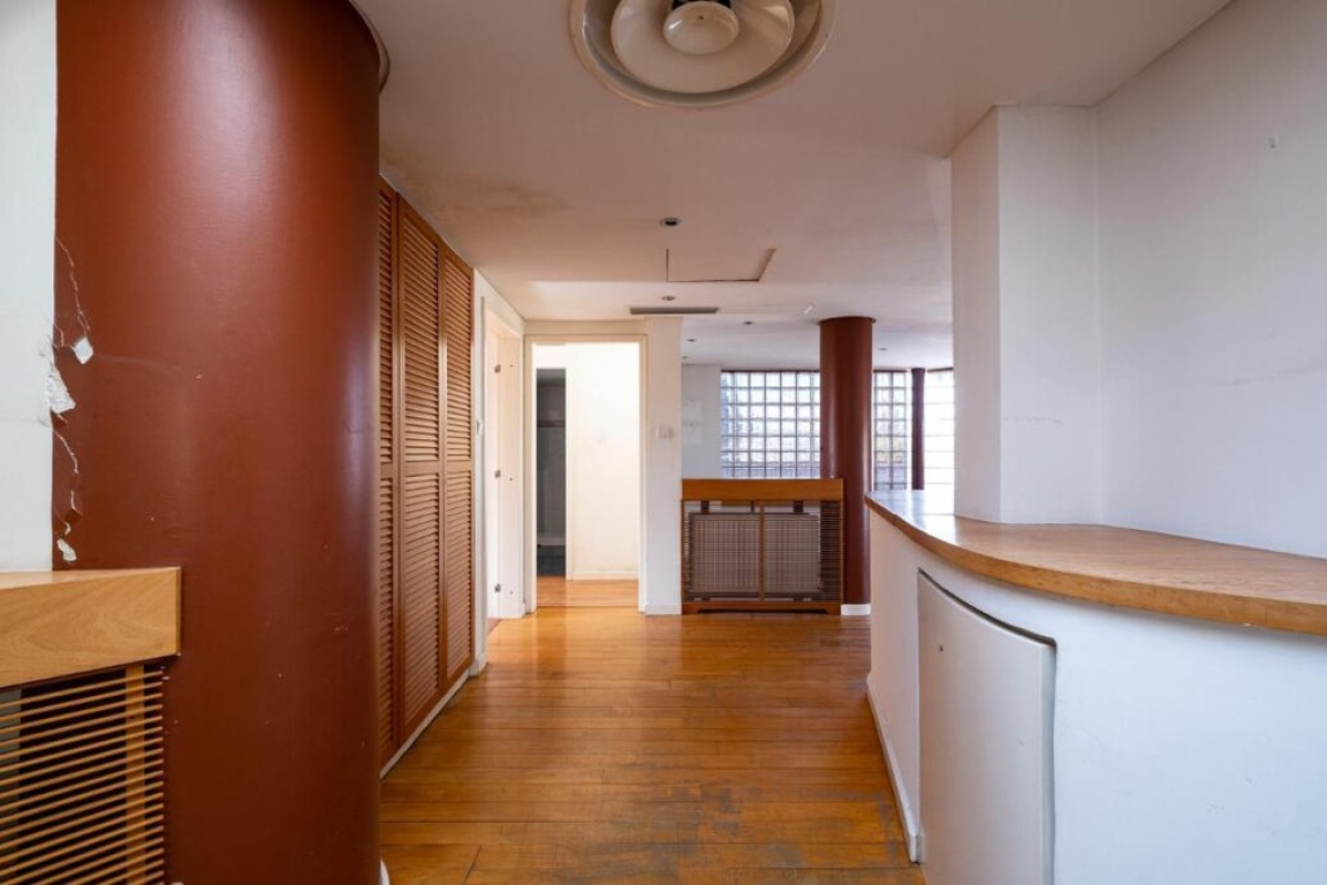 372m2 Villa in Nicosia, Cyprus No. 37918