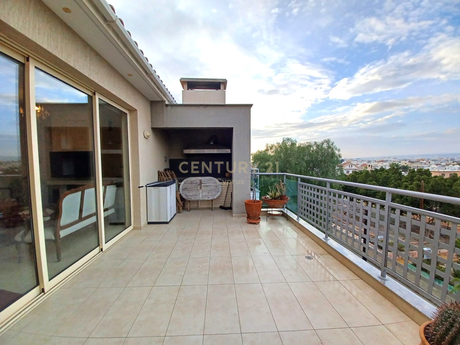 3 chambres Appartement à Limassol, Chypre No. 55504
