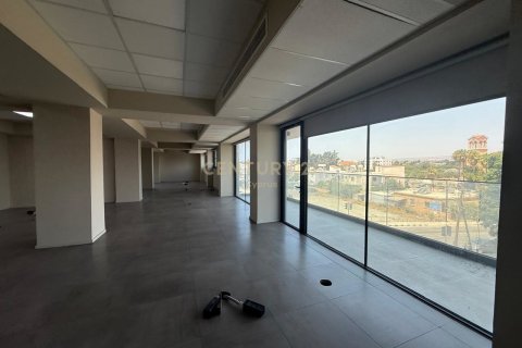 550m2 Oficina en Zakaki, Limassol, Chipre No. 55765