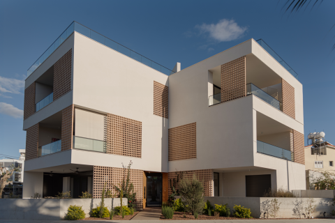 3 bedrooms Apartment in Nicosia, Cyprus No. 49067