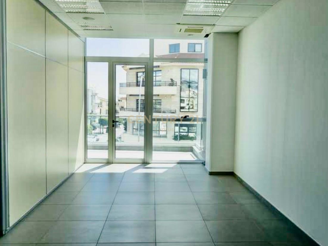 234m2 Oficina en Limassol, Chipre No. 53727