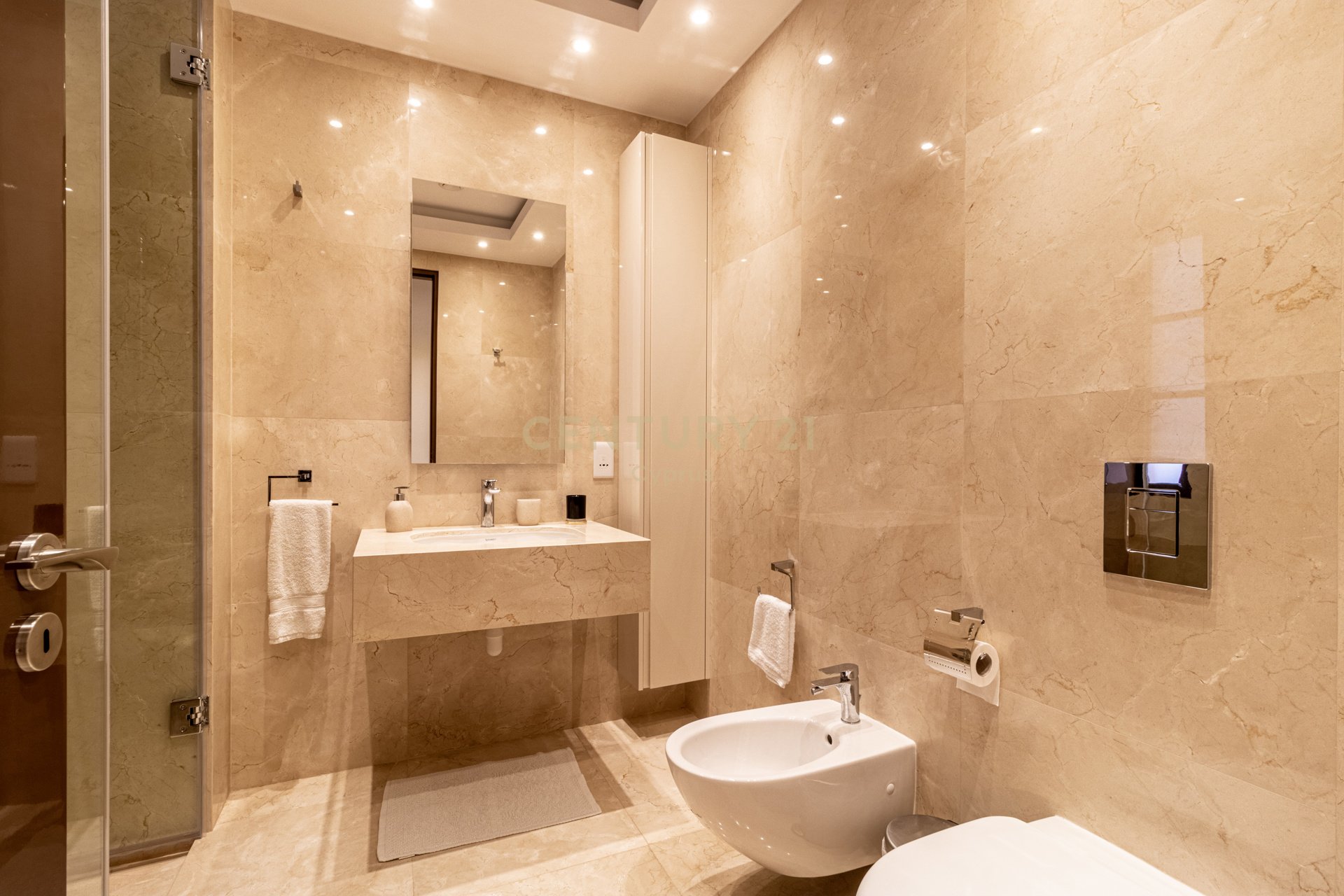 4 bedrooms Apartment in Germasogeia, Limassol, Cyprus No. 53726