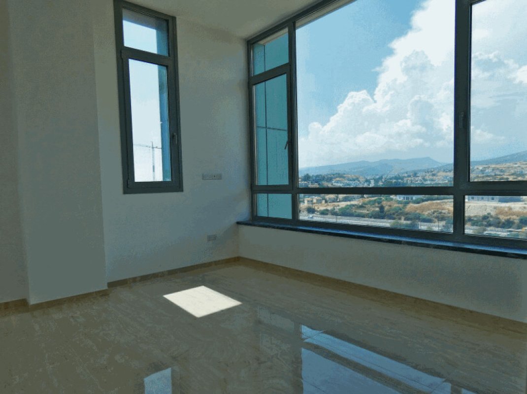 3 bedrooms Apartment in Limassol, Cyprus No. 38474
