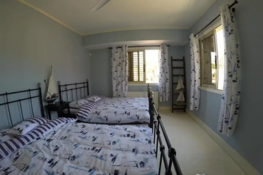 4 bedrooms Villa in Pervolia, Larnaka, Cyprus No. 33546