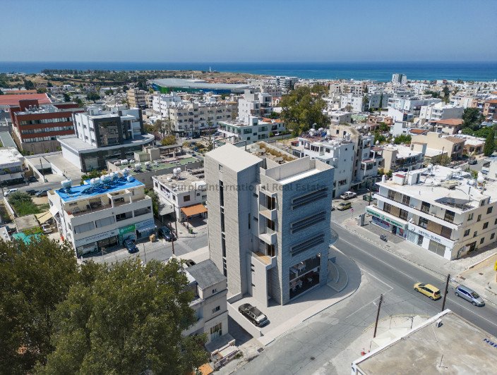 1081.5m2 Office in Kato Paphos, Paphos, Cyprus No. 50286