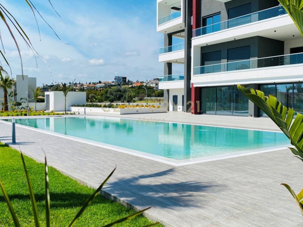 3 bedrooms Apartment in Agios Tychonas, Limassol, Cyprus No. 6685