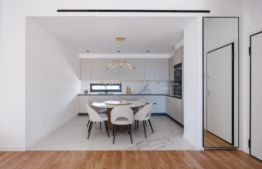4 bedrooms Apartment in Agios Athanasios, Limassol, Cyprus No. 55661