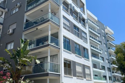 3 bedrooms Apartment in Limassol, Cyprus No. 42389