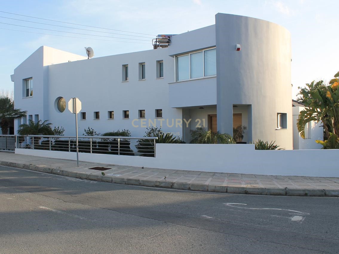 5 chambres Villa à Paphos, Chypre No. 54288