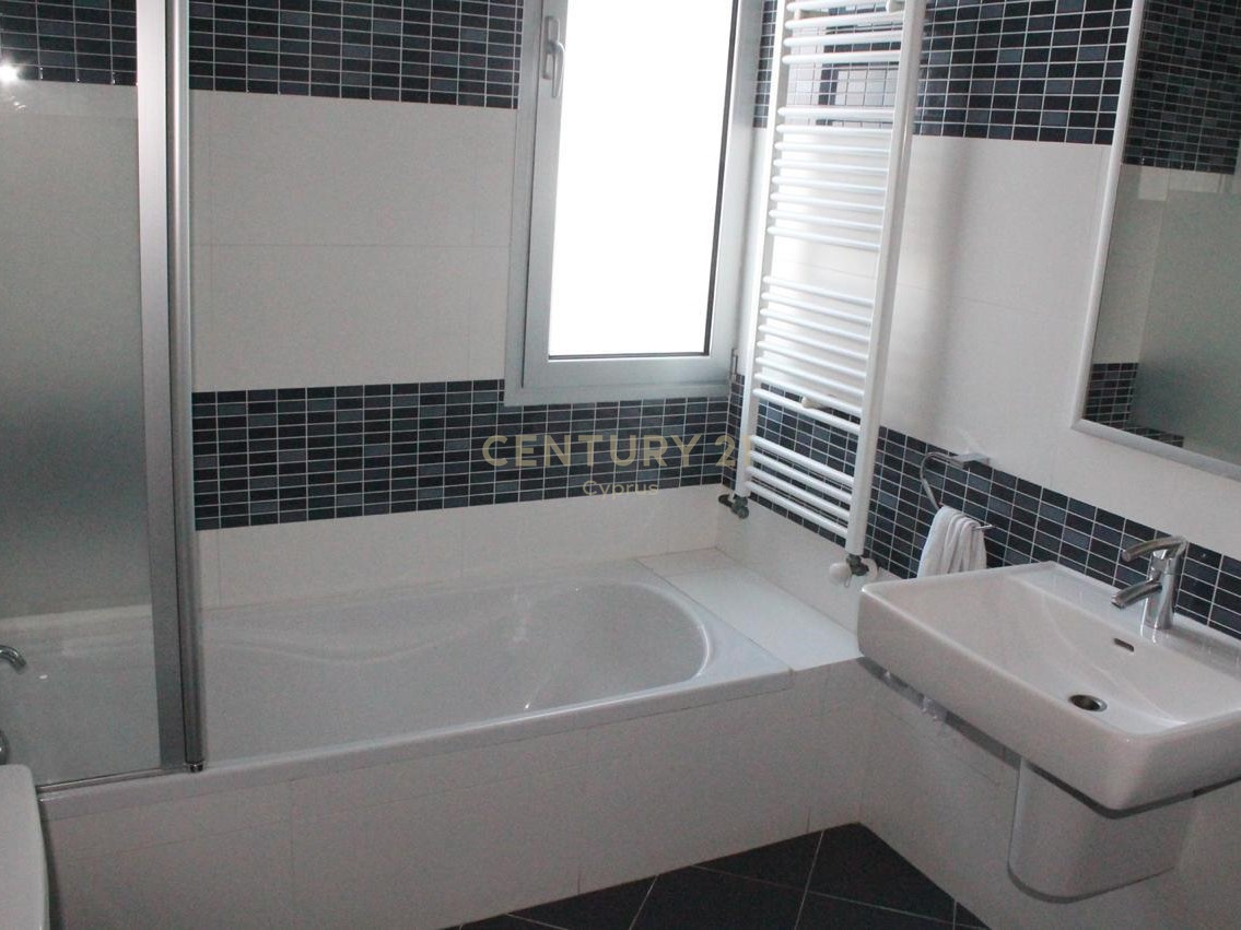 5 chambres Villa à Paphos, Chypre No. 54288