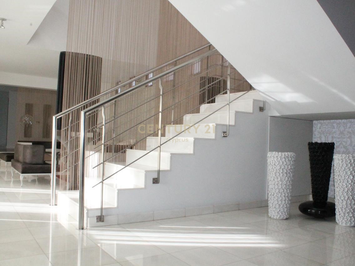 5 chambres Villa à Paphos, Chypre No. 54288