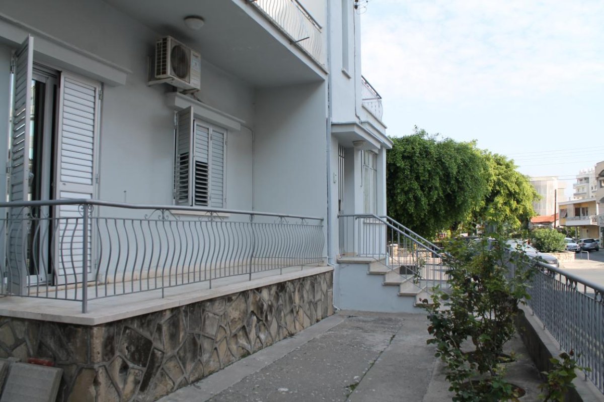 4 bedrooms Villa in Nicosia, Cyprus No. 38538