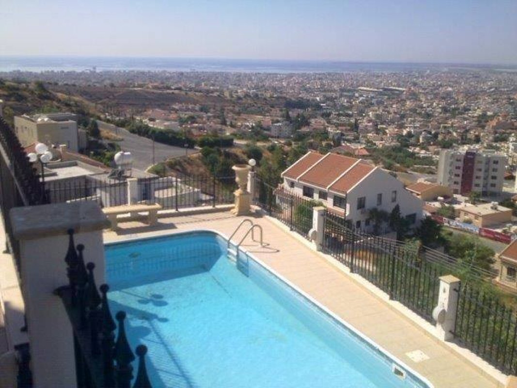 6 bedrooms Villa in Limassol, Cyprus No. 38296