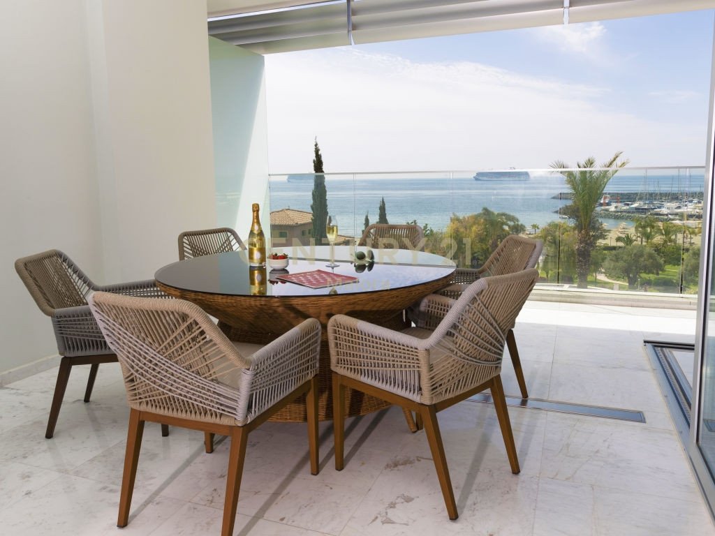 2 bedrooms Apartment in Pyrgos, Limassol, Cyprus No. 33027