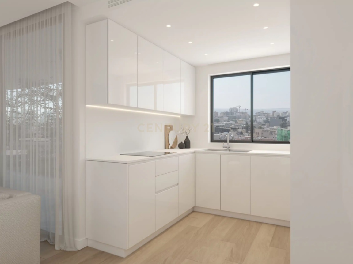 3 bedrooms Apartment in Germasogeia, Limassol, Cyprus No. 25087