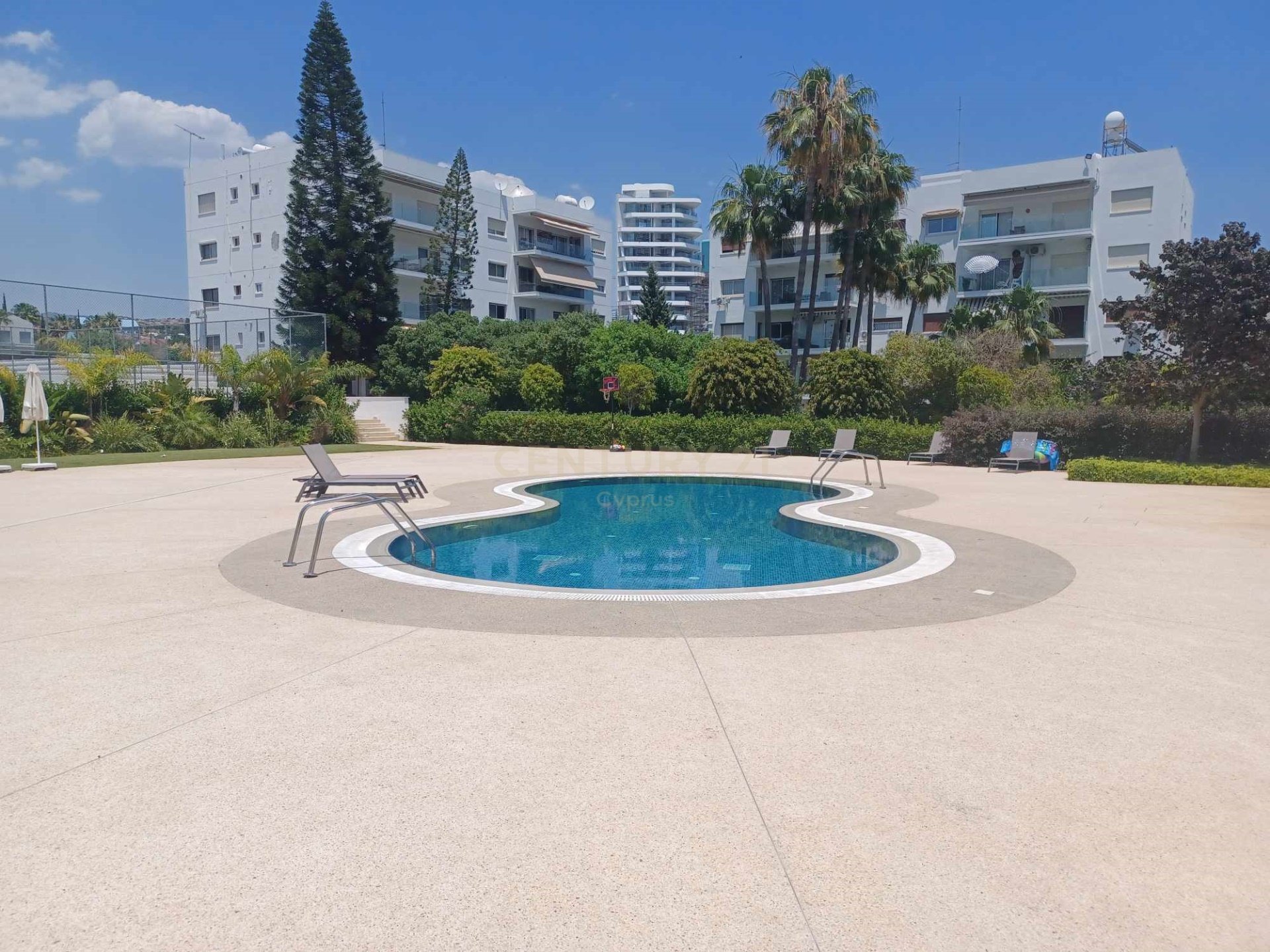 2 bedrooms Apartment in Agios Tychonas, Limassol, Cyprus No. 33020
