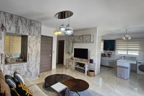 3 bedrooms Apartment in Limassol, Cyprus No. 33016