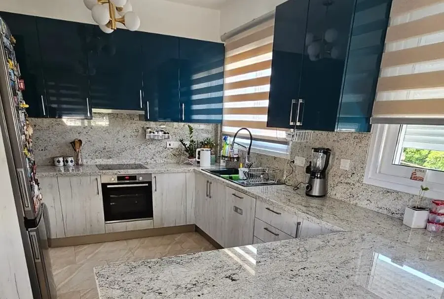 3 dormitorios Apartamento en Limassol, Chipre No. 33016