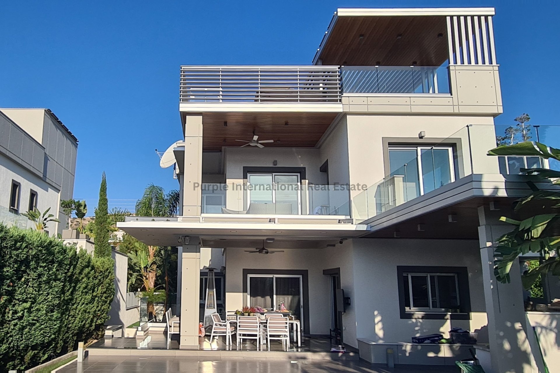 4 bedrooms Villa in Agios Tychonas, Limassol, Cyprus No. 8082
