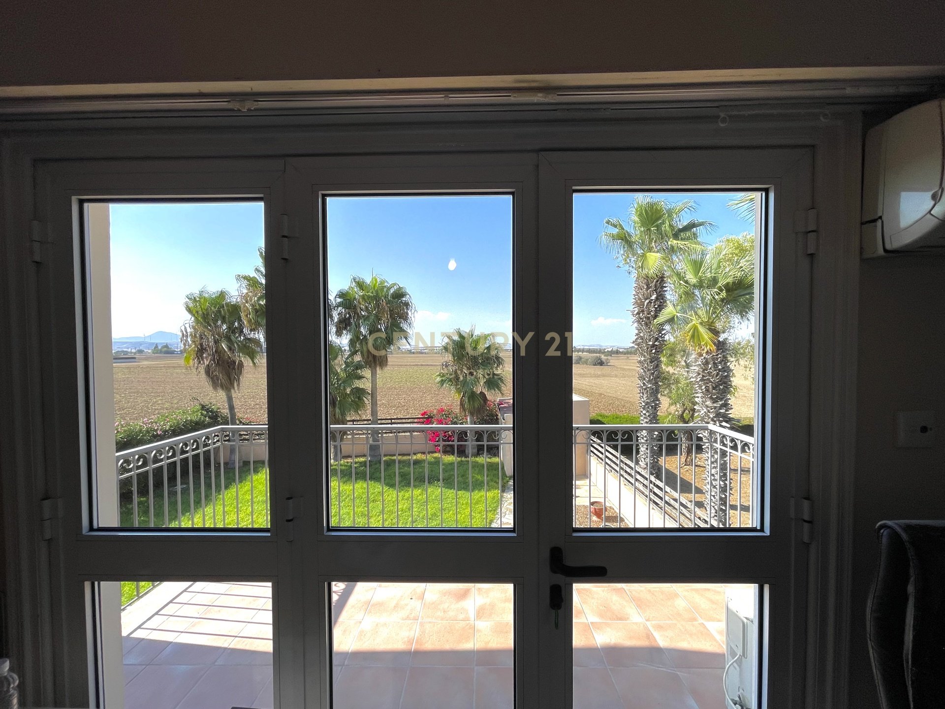 5 dormitorios Villa en Kiti, Larnaka, Chipre No. 54205