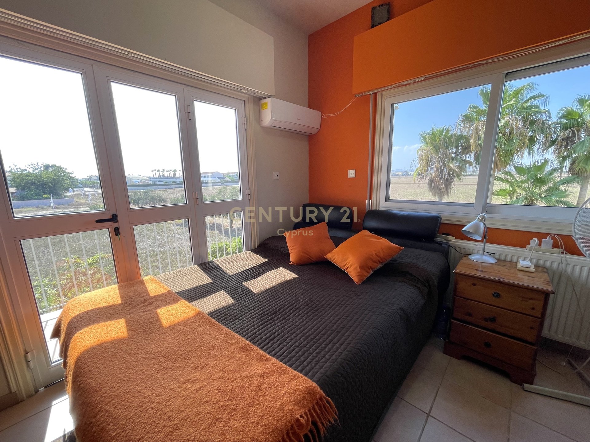 5 dormitorios Villa en Kiti, Larnaka, Chipre No. 54205