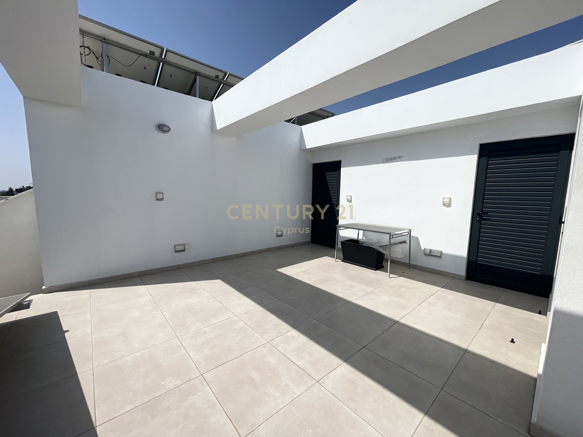 3 bedrooms Penthouse in Aradippou, Larnaka, Cyprus No. 54206
