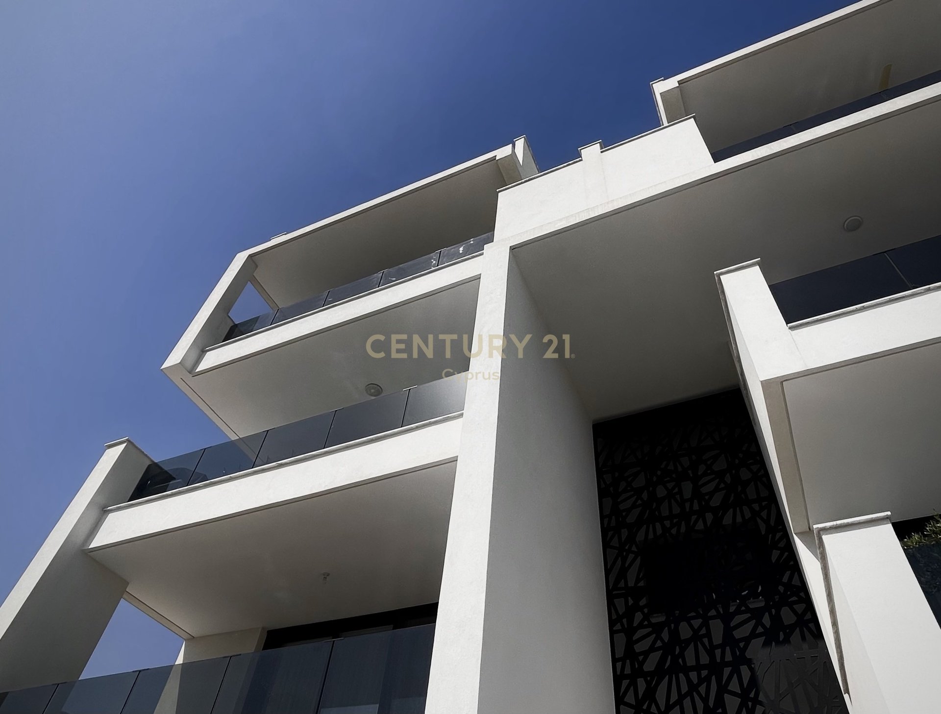 3 bedrooms Penthouse in Aradippou, Larnaka, Cyprus No. 54206