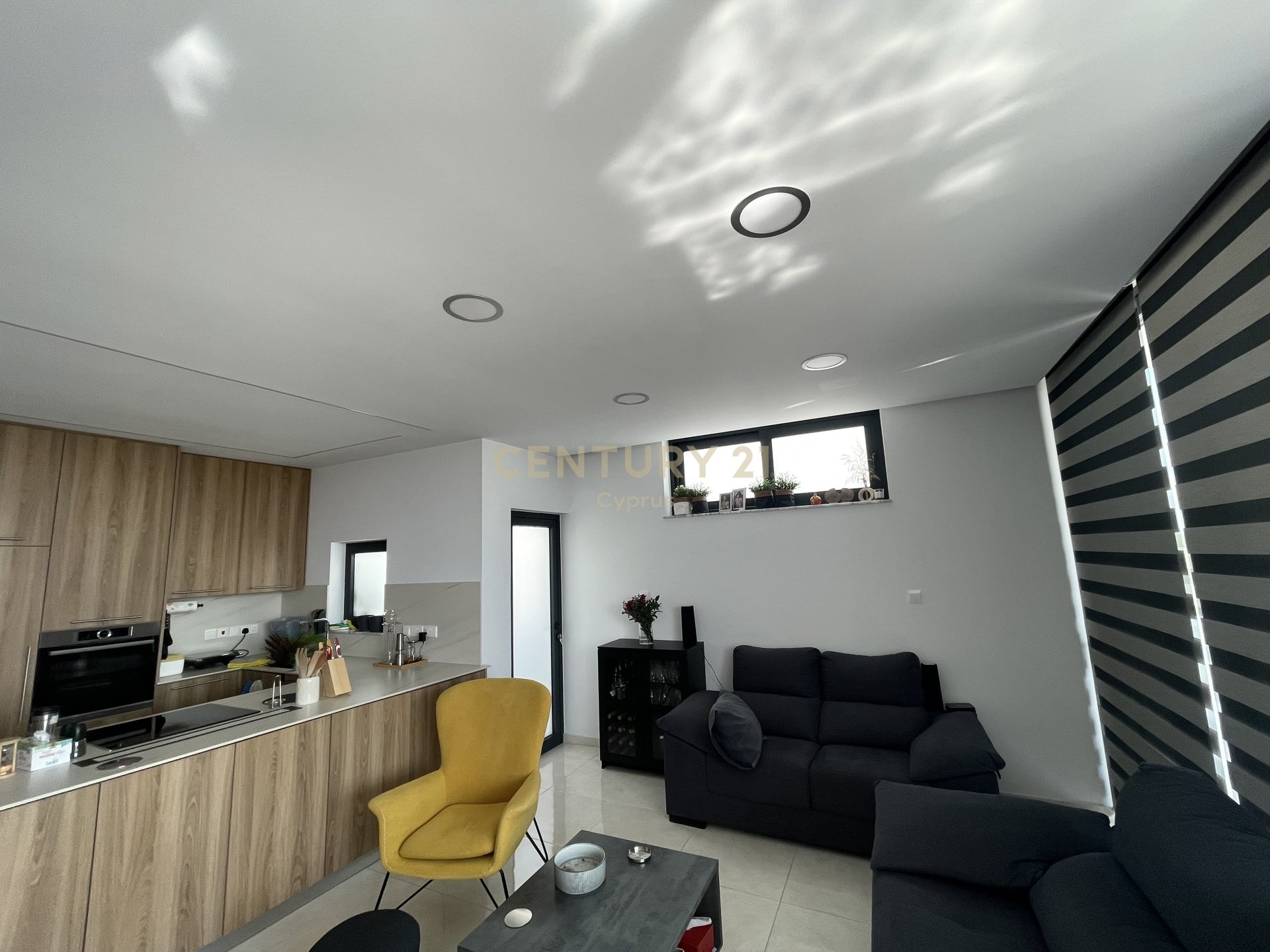 3 bedrooms Penthouse in Aradippou, Larnaka, Cyprus No. 54206