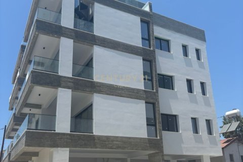 2 bedrooms Apartment in Mesa Geitonia, Limassol, Cyprus No. 35771