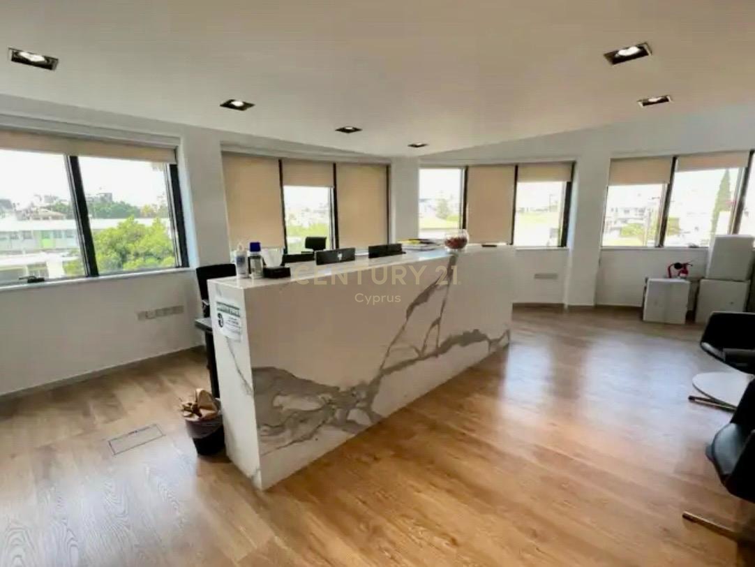 250m2 Bureau à Limassol, Chypre No. 53386