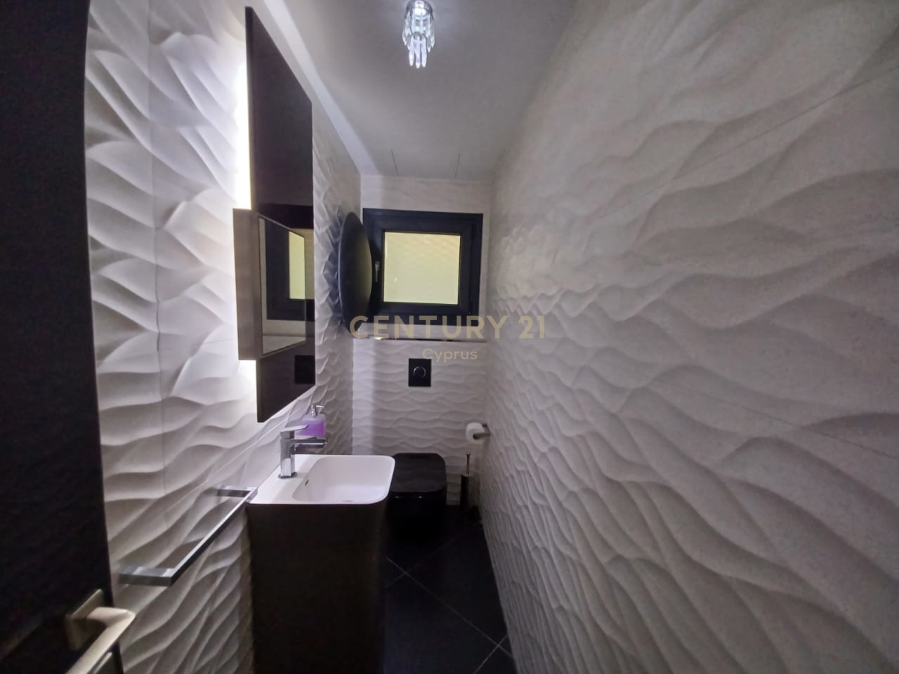 7 dormitorios Villa en Kolossi, Limassol, Chipre No. 35555
