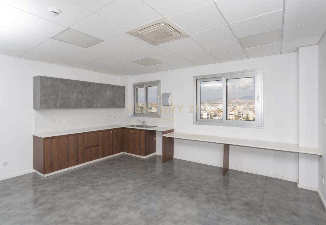 500m2 Office in Limassol, Cyprus No. 57178