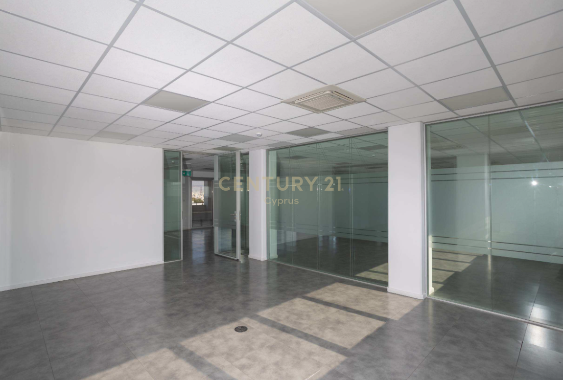500m2 Office in Limassol, Cyprus No. 57178