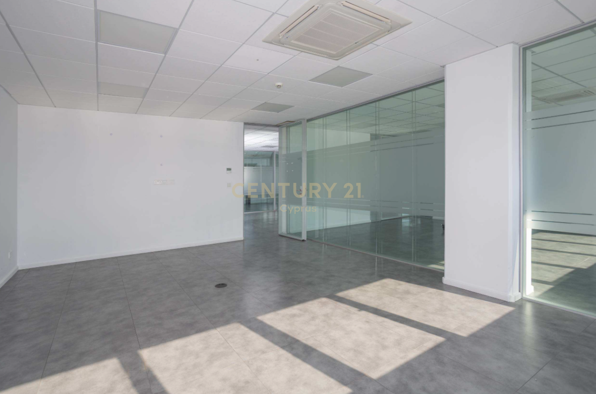 500m2 Office in Limassol, Cyprus No. 57178