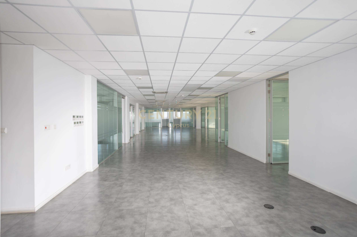 500m2 Office in Limassol, Cyprus No. 57178
