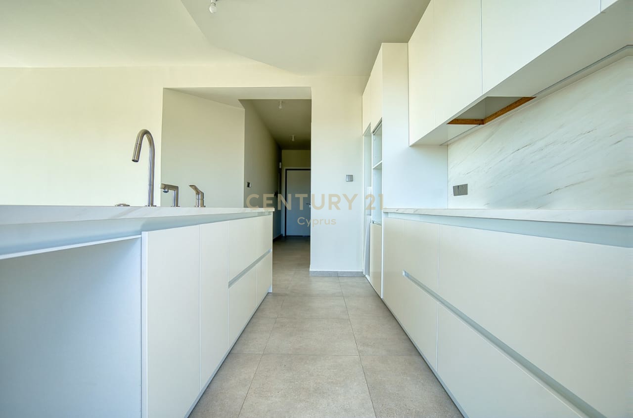 3 dormitorios Apartamento en Chloraka, Paphos, Chipre No. 56143