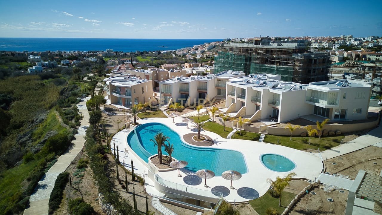 3 dormitorios Apartamento en Chloraka, Paphos, Chipre No. 56143