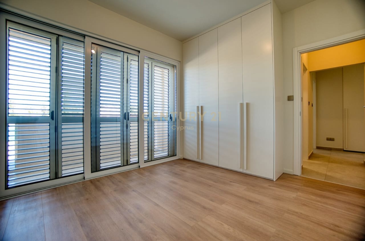 3 dormitorios Apartamento en Chloraka, Paphos, Chipre No. 56143