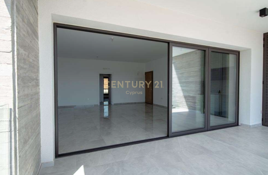 12 chambres Bâtiment à Zakaki, Limassol, Chypre No. 53475