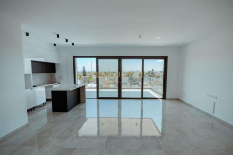 12 bedrooms Building in Zakaki, Limassol, Cyprus No. 53475