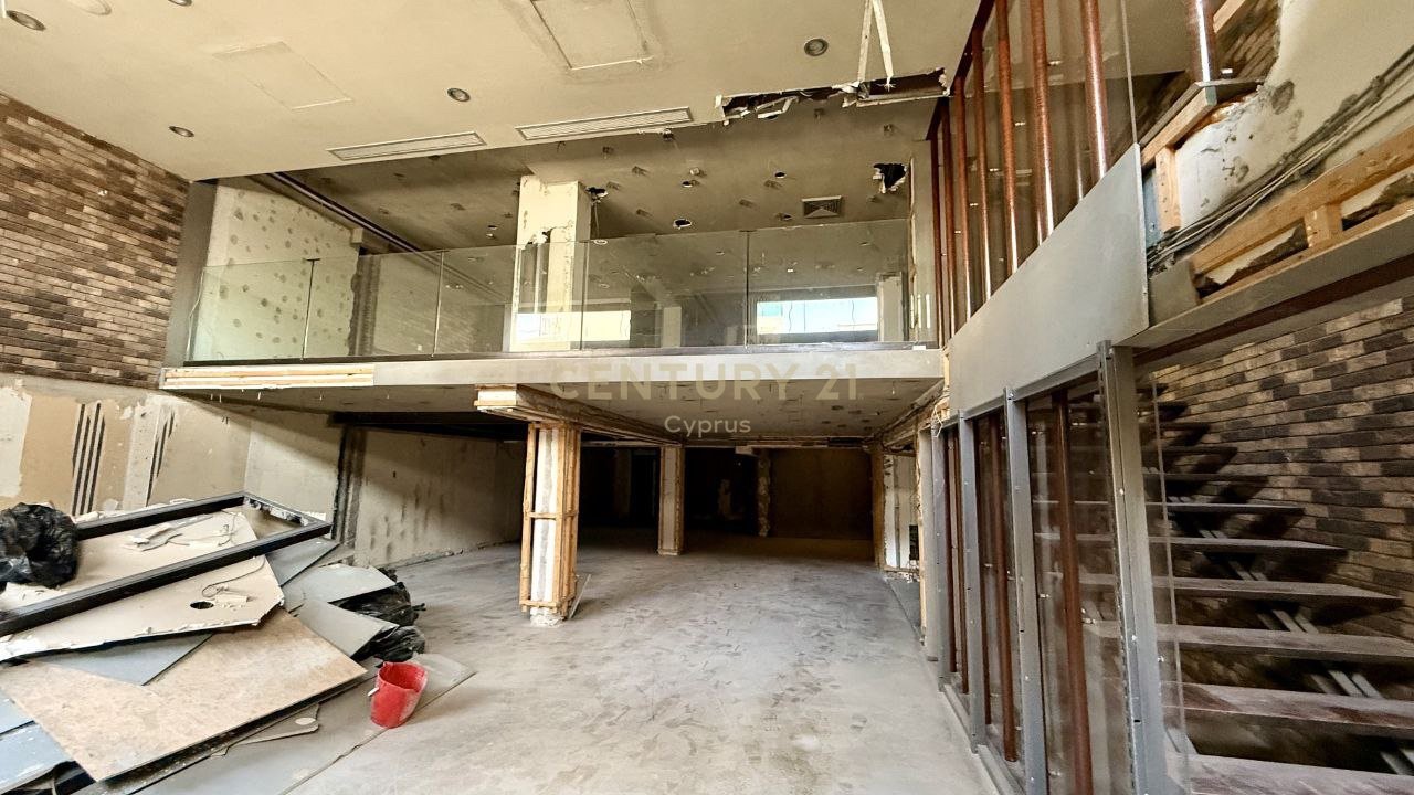 480m2 Boutique à Limassol, Chypre No. 53471