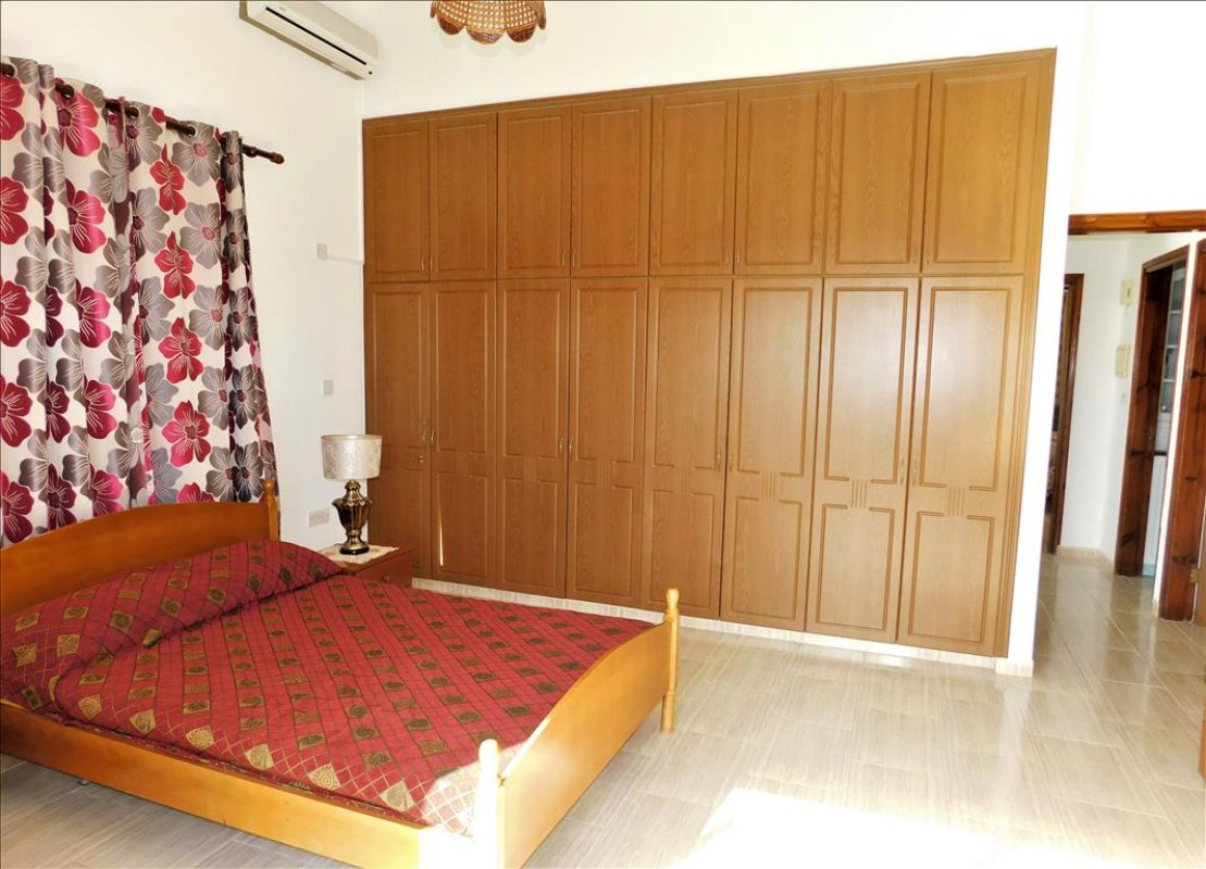 Studio Villa in Paphos, Cyprus No. 38639