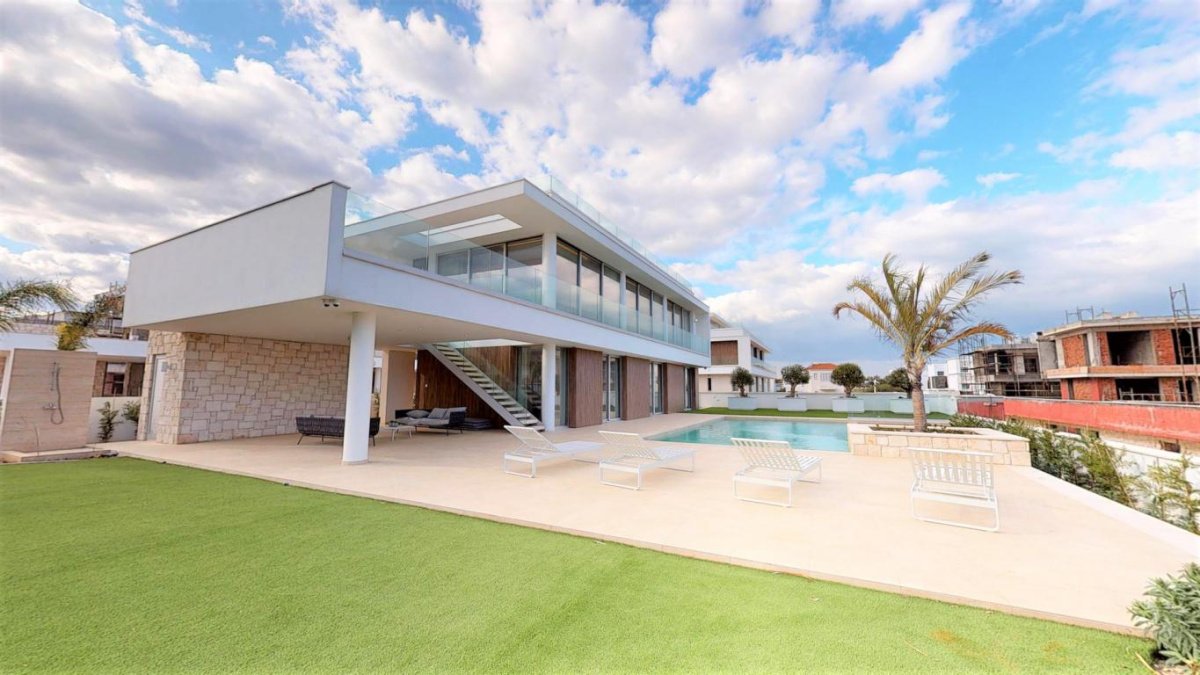 4 chambres Villa à Larnaca, Larnaka, Chypre No. 38641