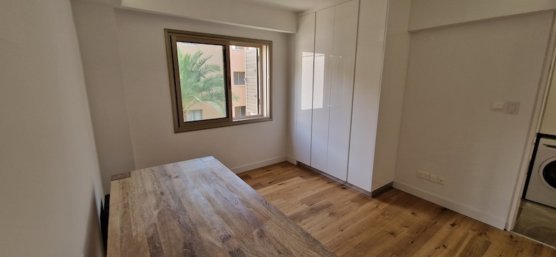 3 bedrooms Apartment in Paphos, Cyprus No. 30724