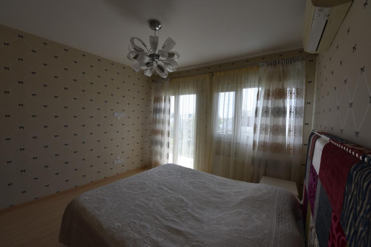 4 bedrooms Villa in Limassol, Cyprus No. 38580