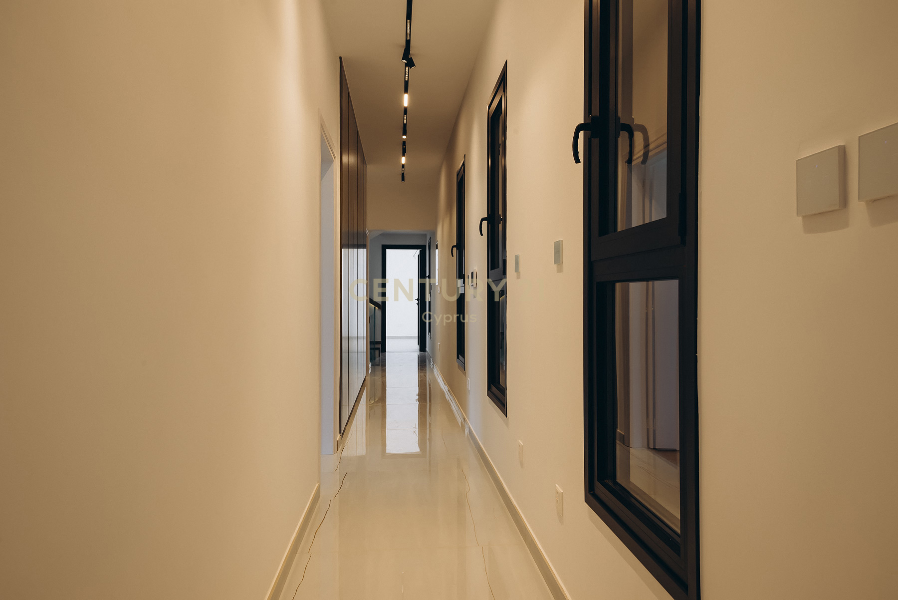 5 chambres Villa à Agios Tychonas, Limassol, Chypre No. 55843