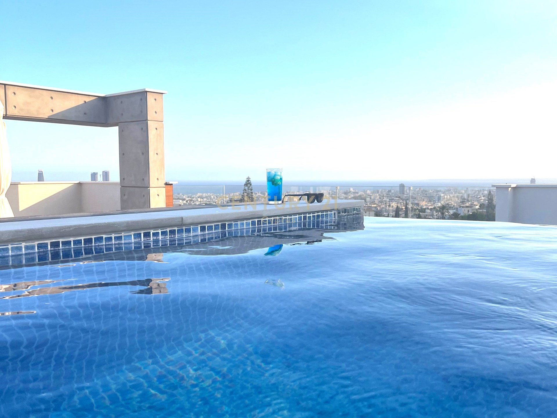 3 bedrooms Penthouse in Agios Athanasios, Limassol, Cyprus No. 54028