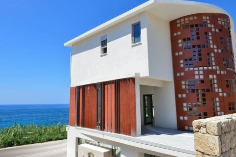 4 chambres Villa à Chloraka, Paphos, Chypre No. 46121