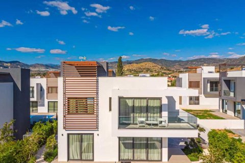 3 bedrooms Villa in Pyrgos, Limassol, Cyprus No. 46123