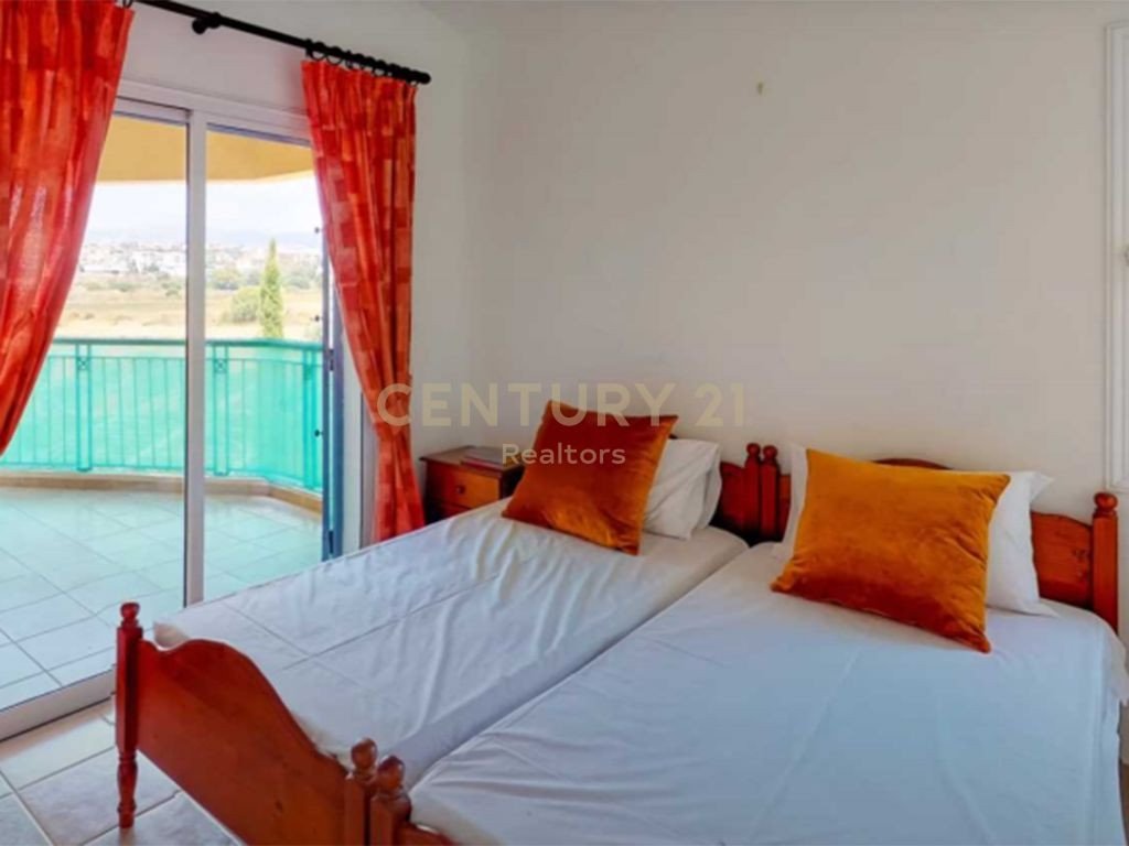 2 bedrooms Penthouse in Paphos, Cyprus No. 54483